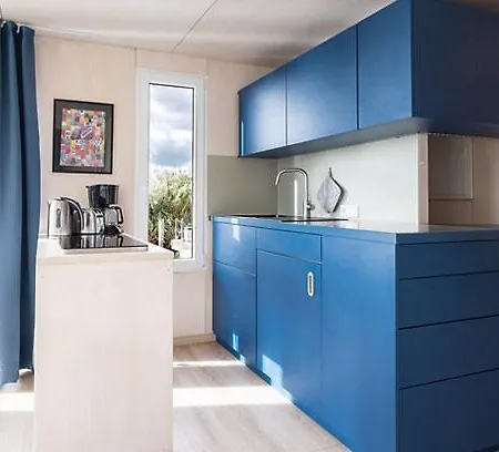 Fauler Schlafplatz - Hausboote Und Fischkutter Direkt Am Karnin (Usedom)