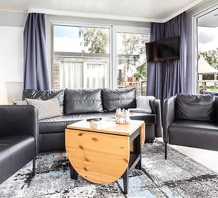 Fauler Schlafplatz - Hausboote Und Fischkutter Direkt Am * Karnin (Usedom)